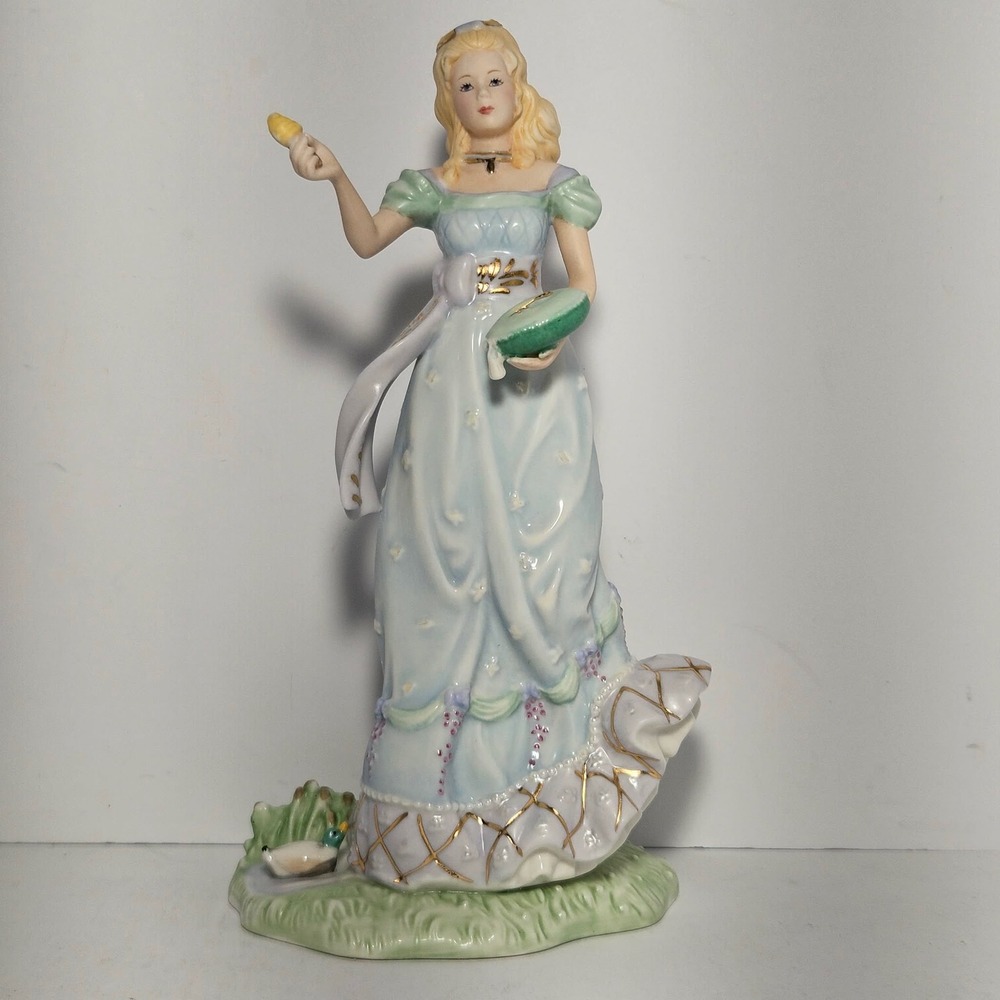 Lenox The Pearl Princess Fine Porcelain Figurine 818337 Gold Accents 9 inch